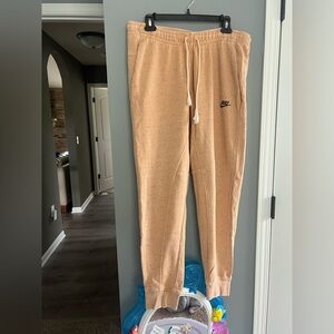 Nike Men’s Jogger Pants
